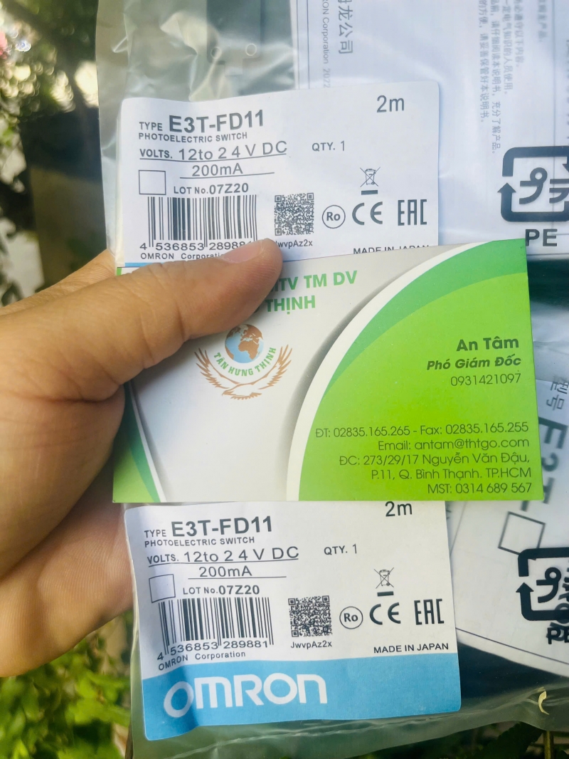 OMRON PHOTOELECTRIC SWITCH E3T-FD11