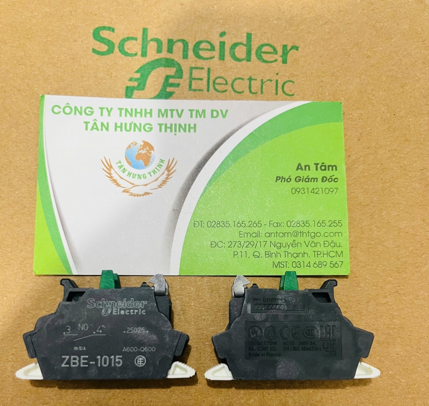 SCHNEIDER CONTACTOR ZBE-1015
